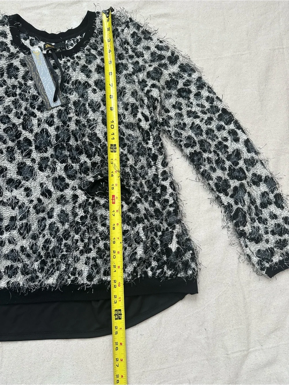 NWT DOCEI Black/White Eyelash Leopard Contrast Pleated Back Blouse Size S/M